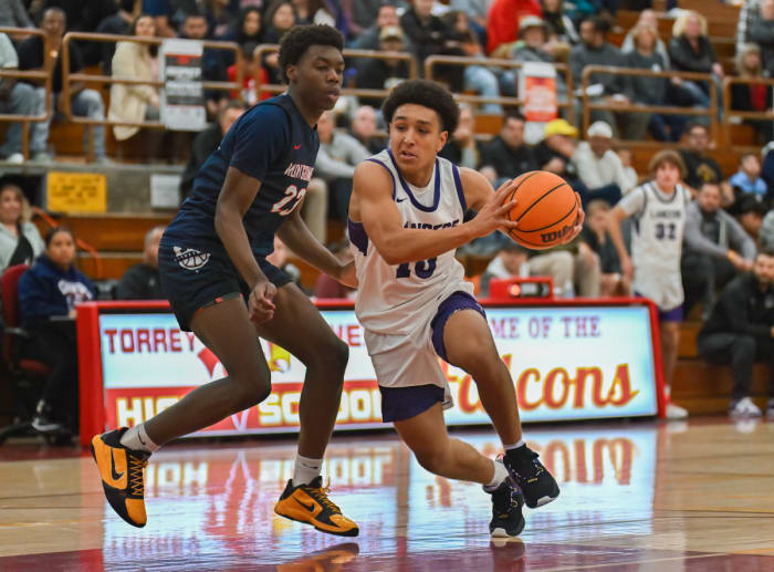 13 Montgomery vs. Carlsbad 12-23-23 Justin Fine